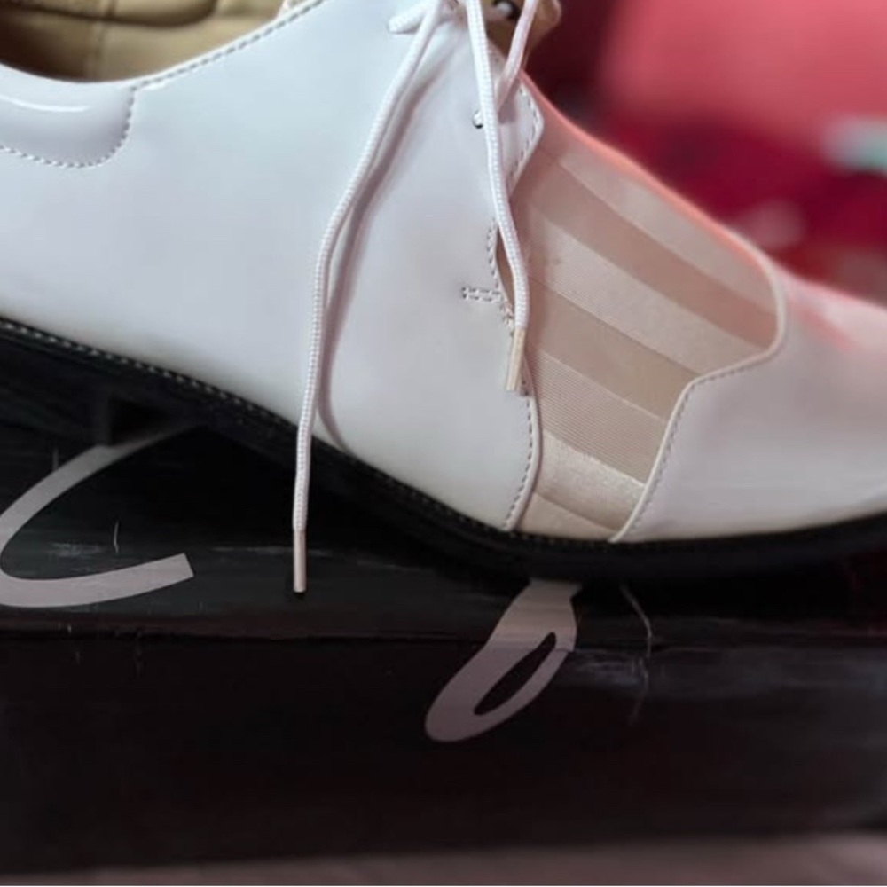 Elegant White Men's Oxford Shoes
